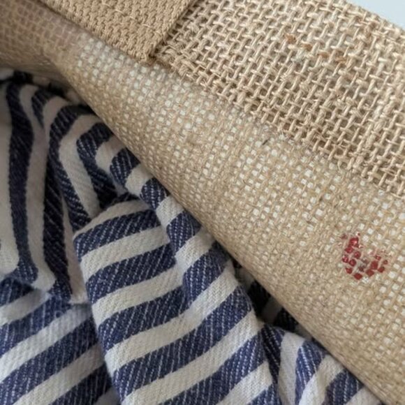 Hand Painted -  Heart & Pepper Tote Bag - Picture 3 of 3